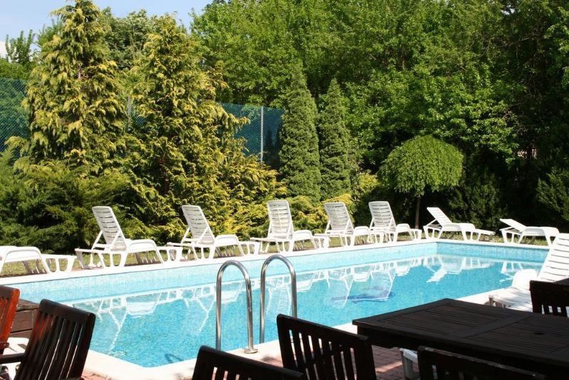 Fonix Hotel Balatonfoldvar Bagian luar foto