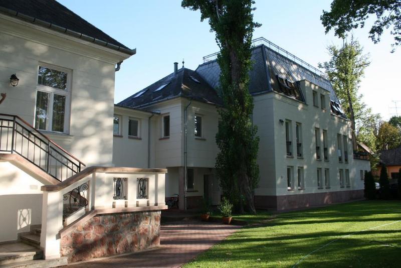 Fonix Hotel Balatonfoldvar Bagian luar foto