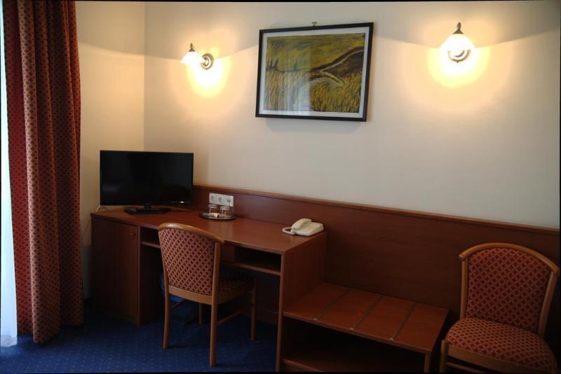 Fonix Hotel Balatonfoldvar Bagian luar foto