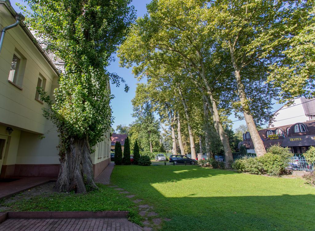 Fonix Hotel Balatonfoldvar Bagian luar foto