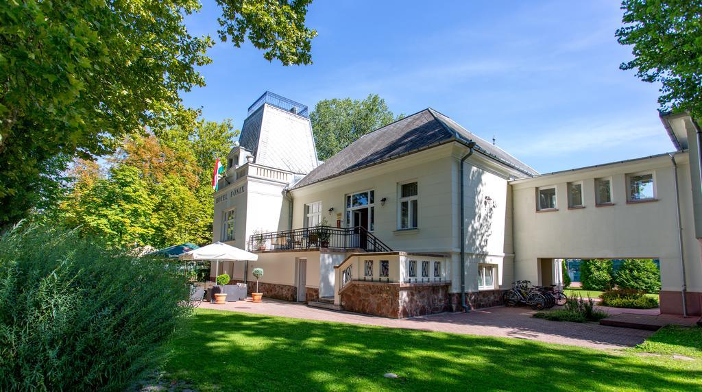 Fonix Hotel Balatonfoldvar Bagian luar foto